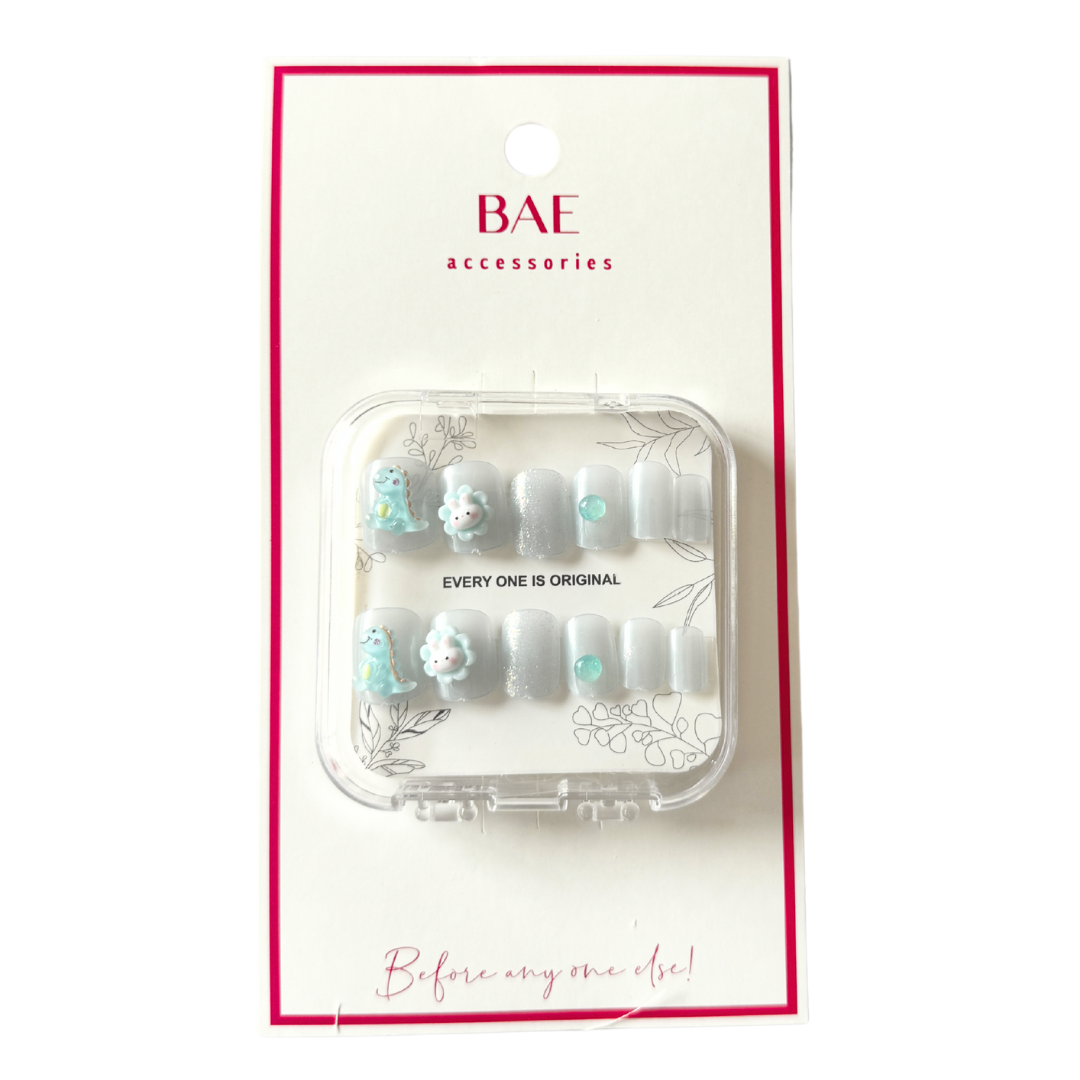 Faux Nails